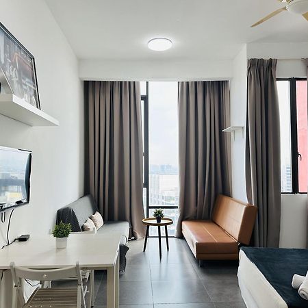 Five Studio - Empire Damansara Петалінг-Джая Екстер'єр фото
