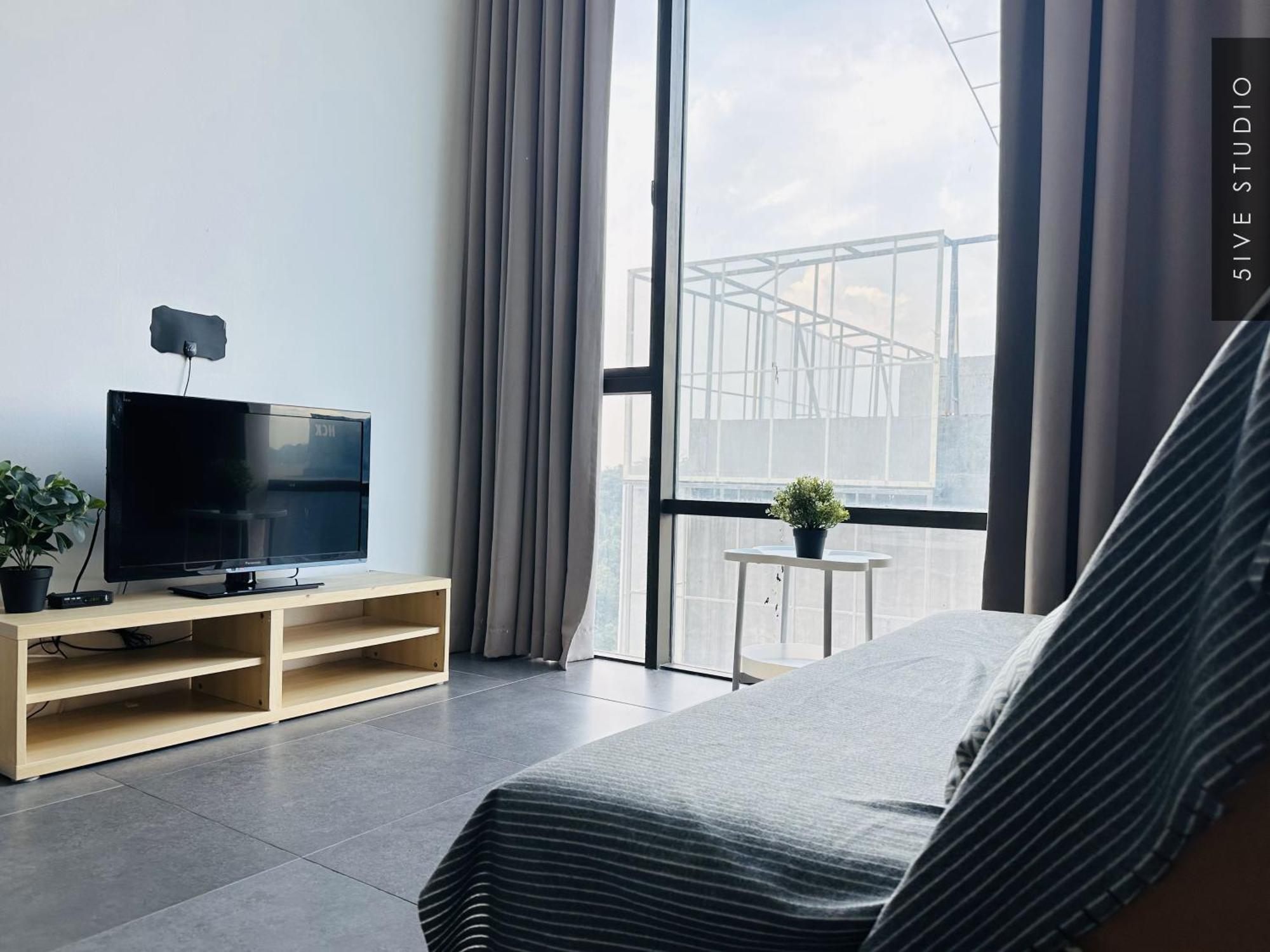 Five Studio - Empire Damansara Петалінг-Джая Екстер'єр фото