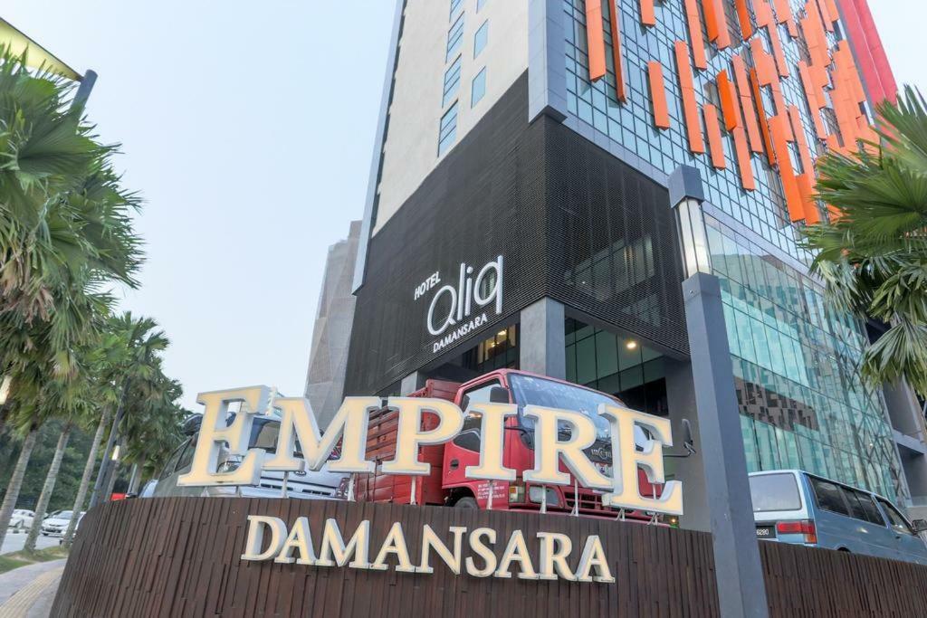 Five Studio - Empire Damansara Петалінг-Джая Екстер'єр фото