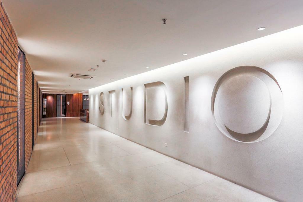 Five Studio - Empire Damansara Петалінг-Джая Екстер'єр фото